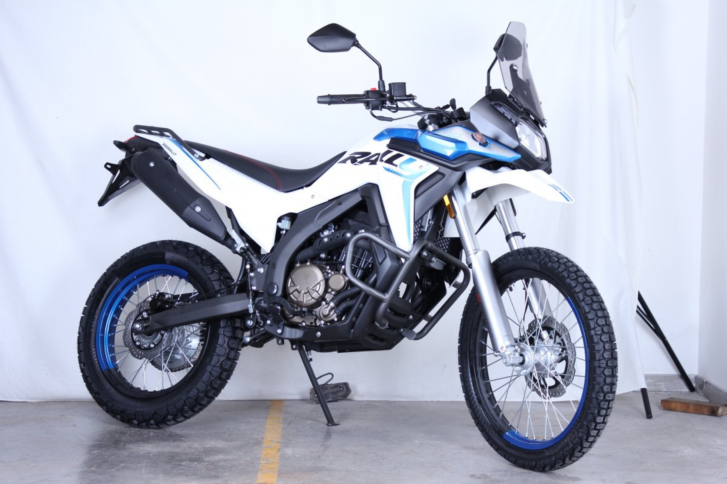 Мотоцикл VOGE 300 Rally
