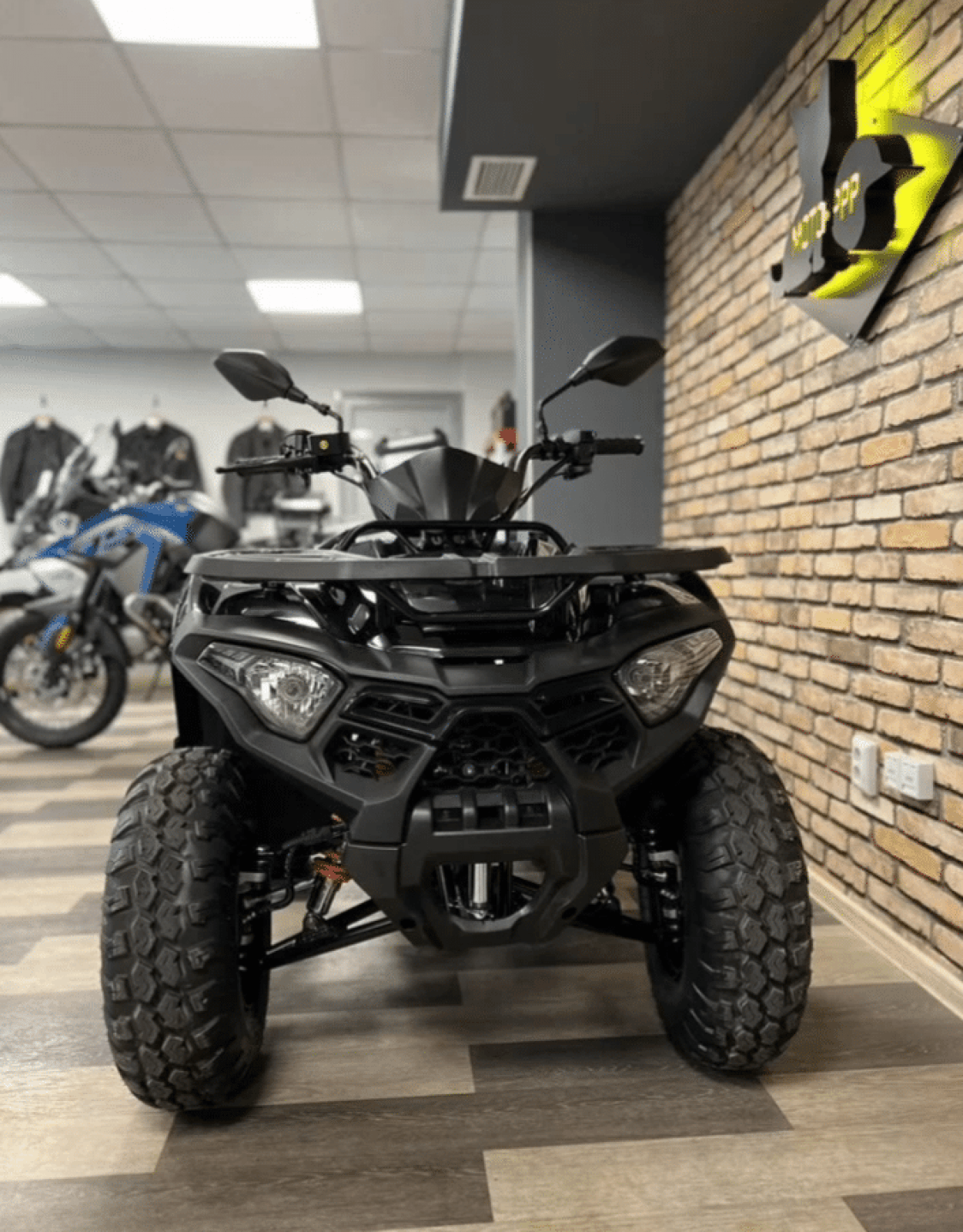 Квадроцикл Loncin Xwolf 200