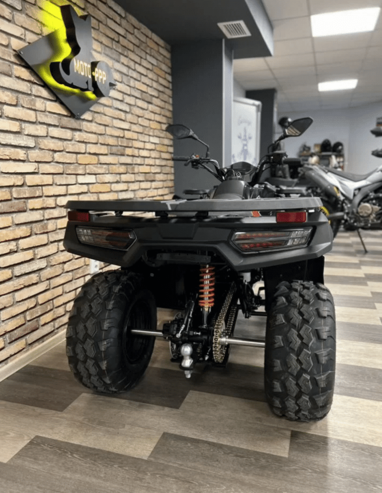 Квадроцикл Loncin Xwolf 200